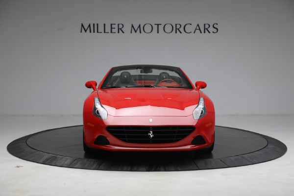 Used 2017 Ferrari California T for sale Sold at Bugatti of Greenwich in Greenwich CT 06830 12