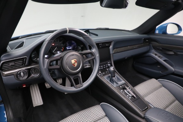 Used 2019 Porsche 911 Speedster for sale Sold at Bugatti of Greenwich in Greenwich CT 06830 17