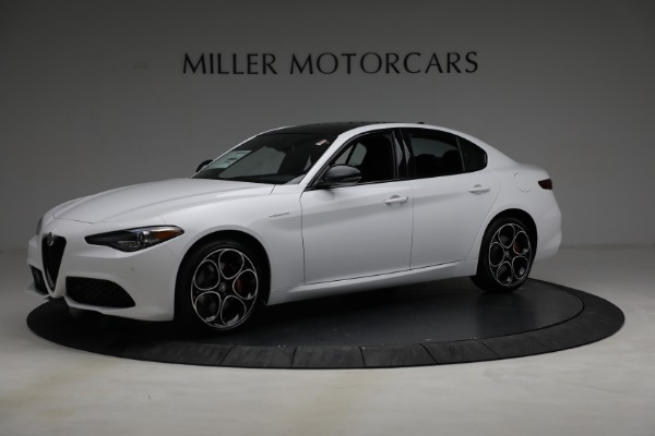 New 2022 Alfa Romeo Giulia Veloce for sale Sold at Bugatti of Greenwich in Greenwich CT 06830 2