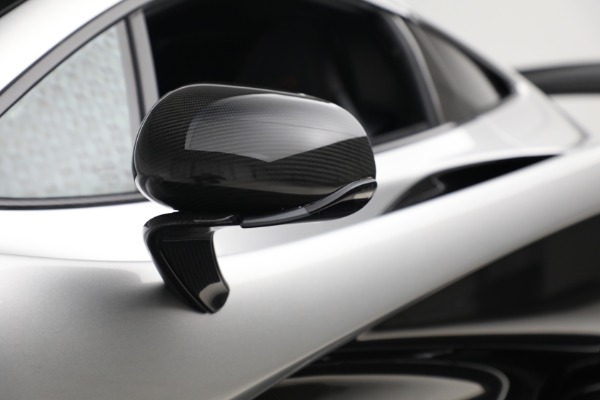 Used 2015 McLaren P1 for sale $1,825,000 at Bugatti of Greenwich in Greenwich CT 06830 19