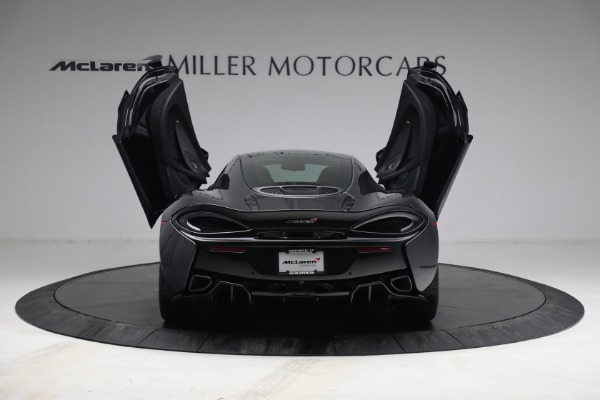 Used 2018 McLaren 570GT for sale Sold at Bugatti of Greenwich in Greenwich CT 06830 19
