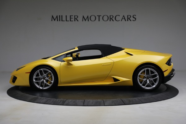 Used 2017 Lamborghini Huracan LP 580-2 Spyder for sale Sold at Bugatti of Greenwich in Greenwich CT 06830 14