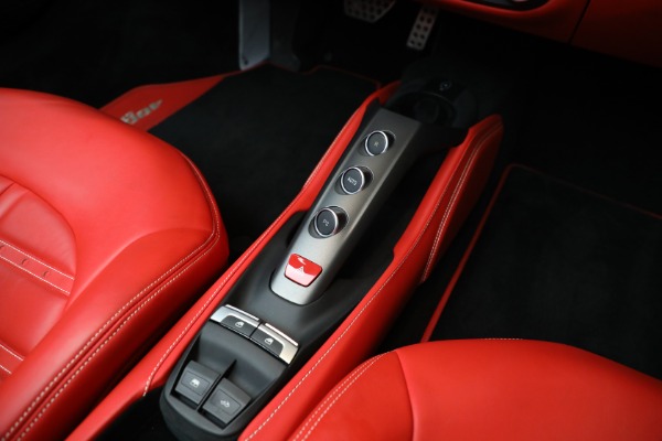 Used 2018 Ferrari 488 Spider for sale $339,900 at Bugatti of Greenwich in Greenwich CT 06830 27