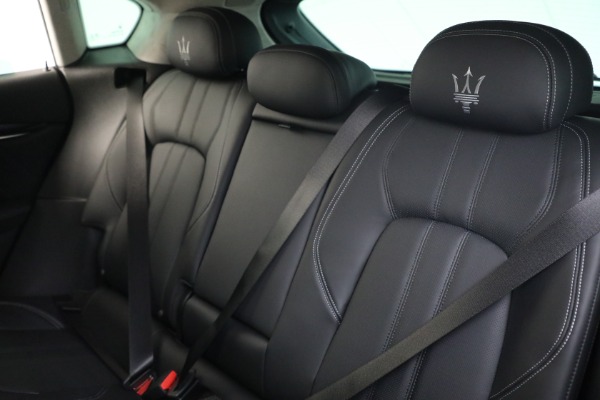 New 2022 Maserati Levante Modena for sale $88,900 at Bugatti of Greenwich in Greenwich CT 06830 17