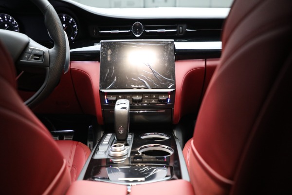 New 2022 Maserati Quattroporte Modena Q4 for sale Call for price at Bugatti of Greenwich in Greenwich CT 06830 16