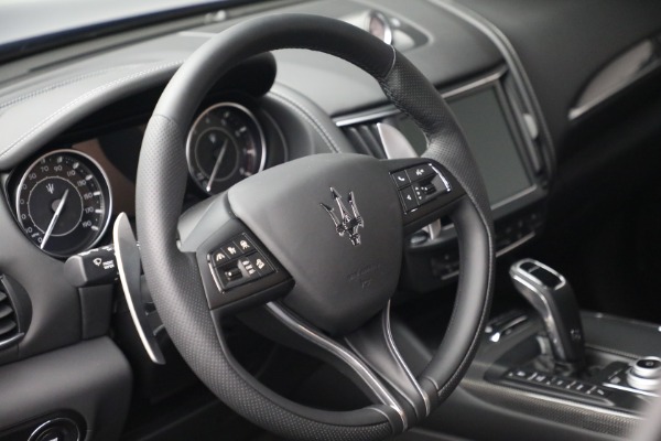 New 2022 Maserati Levante GT for sale $89,126 at Bugatti of Greenwich in Greenwich CT 06830 17