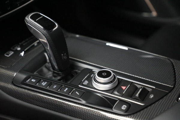 New 2022 Maserati Levante GT for sale $89,126 at Bugatti of Greenwich in Greenwich CT 06830 19