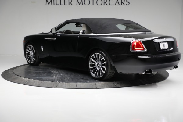 Used 2018 Rolls-Royce Dawn for sale $319,900 at Bugatti of Greenwich in Greenwich CT 06830 27