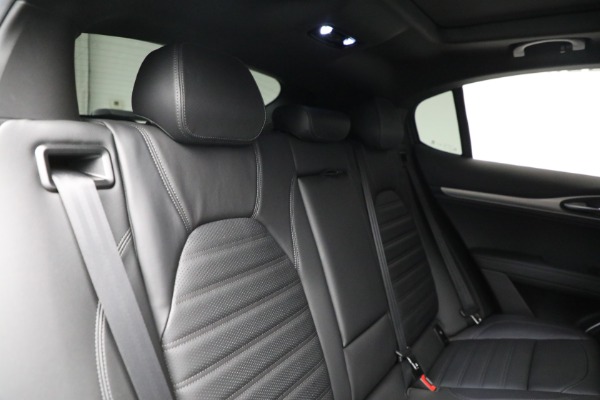 New 2022 Alfa Romeo Stelvio Veloce for sale $59,990 at Bugatti of Greenwich in Greenwich CT 06830 24
