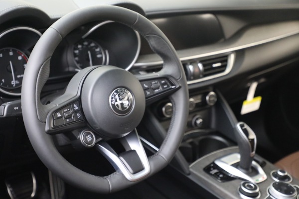 New 2022 Alfa Romeo Stelvio Ti for sale $56,405 at Bugatti of Greenwich in Greenwich CT 06830 12
