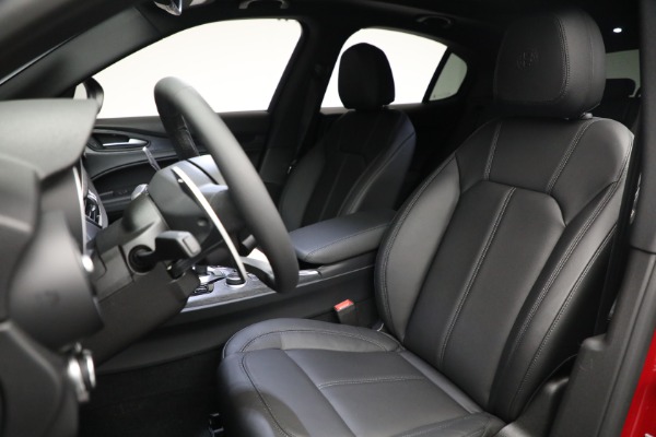 New 2022 Alfa Romeo Stelvio Sprint for sale Sold at Bugatti of Greenwich in Greenwich CT 06830 15