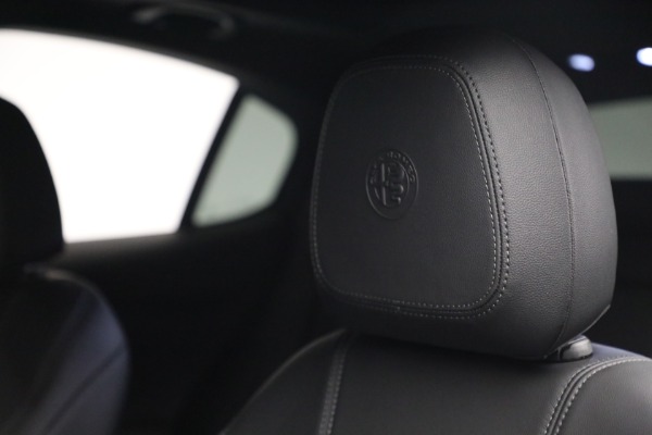 New 2022 Alfa Romeo Stelvio Sprint for sale Sold at Bugatti of Greenwich in Greenwich CT 06830 16