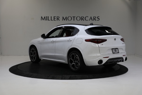 New 2022 Alfa Romeo Stelvio Veloce for sale Sold at Bugatti of Greenwich in Greenwich CT 06830 5