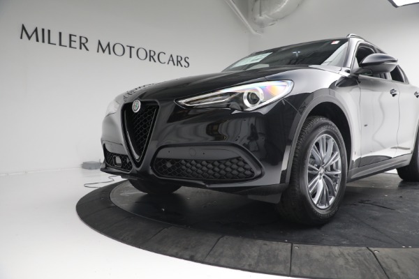 New 2022 Alfa Romeo Stelvio Sprint for sale Sold at Bugatti of Greenwich in Greenwich CT 06830 10