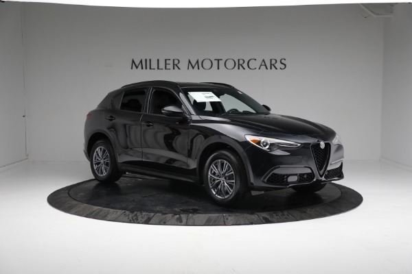 New 2022 Alfa Romeo Stelvio Sprint for sale Sold at Bugatti of Greenwich in Greenwich CT 06830 9