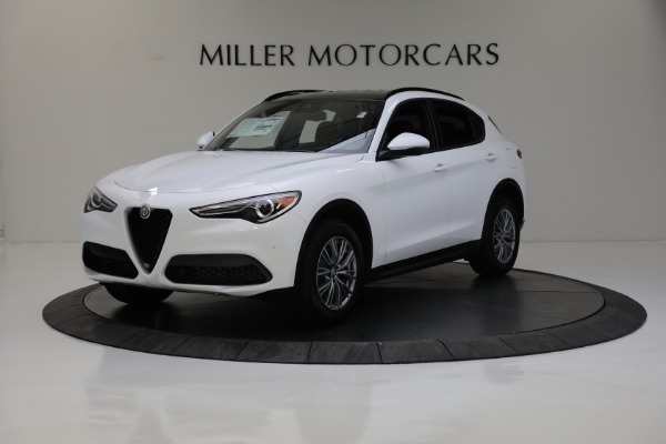 New 2022 Alfa Romeo Stelvio Sprint for sale Sold at Bugatti of Greenwich in Greenwich CT 06830 3