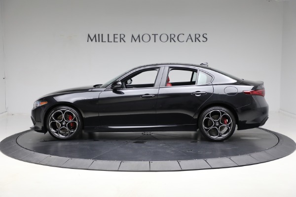 Used 2022 Alfa Romeo Giulia Veloce for sale Sold at Bugatti of Greenwich in Greenwich CT 06830 2