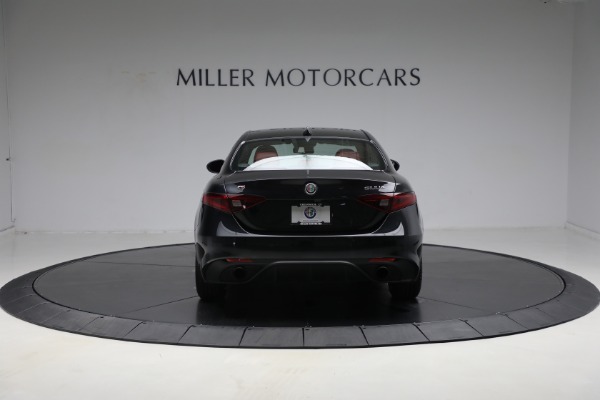 Used 2022 Alfa Romeo Giulia Veloce for sale Sold at Bugatti of Greenwich in Greenwich CT 06830 4