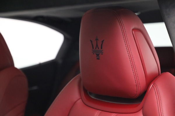 New 2022 Maserati Ghibli Modena Q4 for sale Sold at Bugatti of Greenwich in Greenwich CT 06830 16