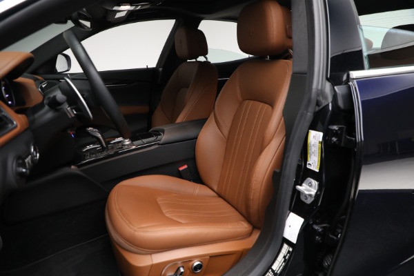 Used 2022 Maserati Ghibli Modena Q4 for sale Sold at Bugatti of Greenwich in Greenwich CT 06830 11