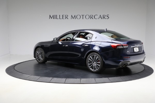 Used 2022 Maserati Ghibli Modena Q4 for sale Sold at Bugatti of Greenwich in Greenwich CT 06830 3