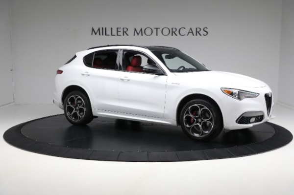 Used 2022 Alfa Romeo Stelvio Veloce for sale Sold at Bugatti of Greenwich in Greenwich CT 06830 22
