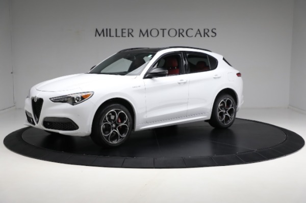 Used 2022 Alfa Romeo Stelvio Veloce for sale Sold at Bugatti of Greenwich in Greenwich CT 06830 4