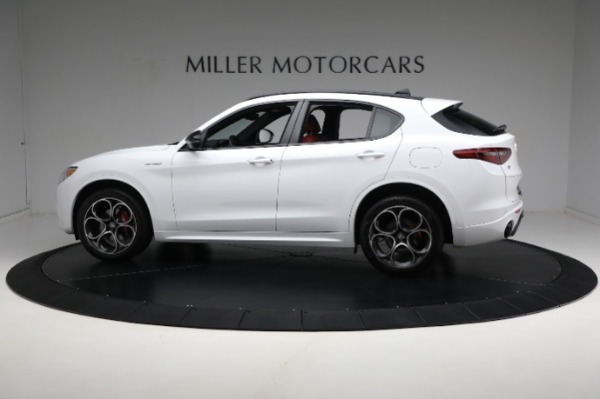 Used 2022 Alfa Romeo Stelvio Veloce for sale Sold at Bugatti of Greenwich in Greenwich CT 06830 8