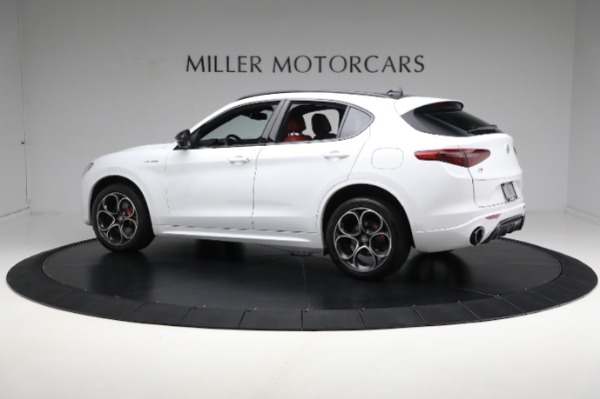 Used 2022 Alfa Romeo Stelvio Veloce for sale Sold at Bugatti of Greenwich in Greenwich CT 06830 9