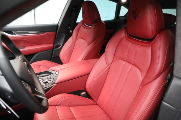 New 2022 Maserati Levante GT for sale $100,765 at Bugatti of Greenwich in Greenwich CT 06830 13