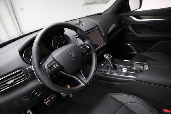 New 2022 Maserati Levante GT for sale $100,365 at Bugatti of Greenwich in Greenwich CT 06830 13