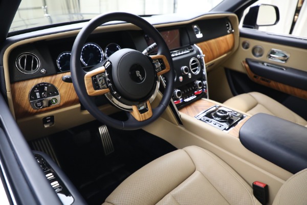 Used 2019 Rolls-Royce Cullinan for sale $419,900 at Bugatti of Greenwich in Greenwich CT 06830 18