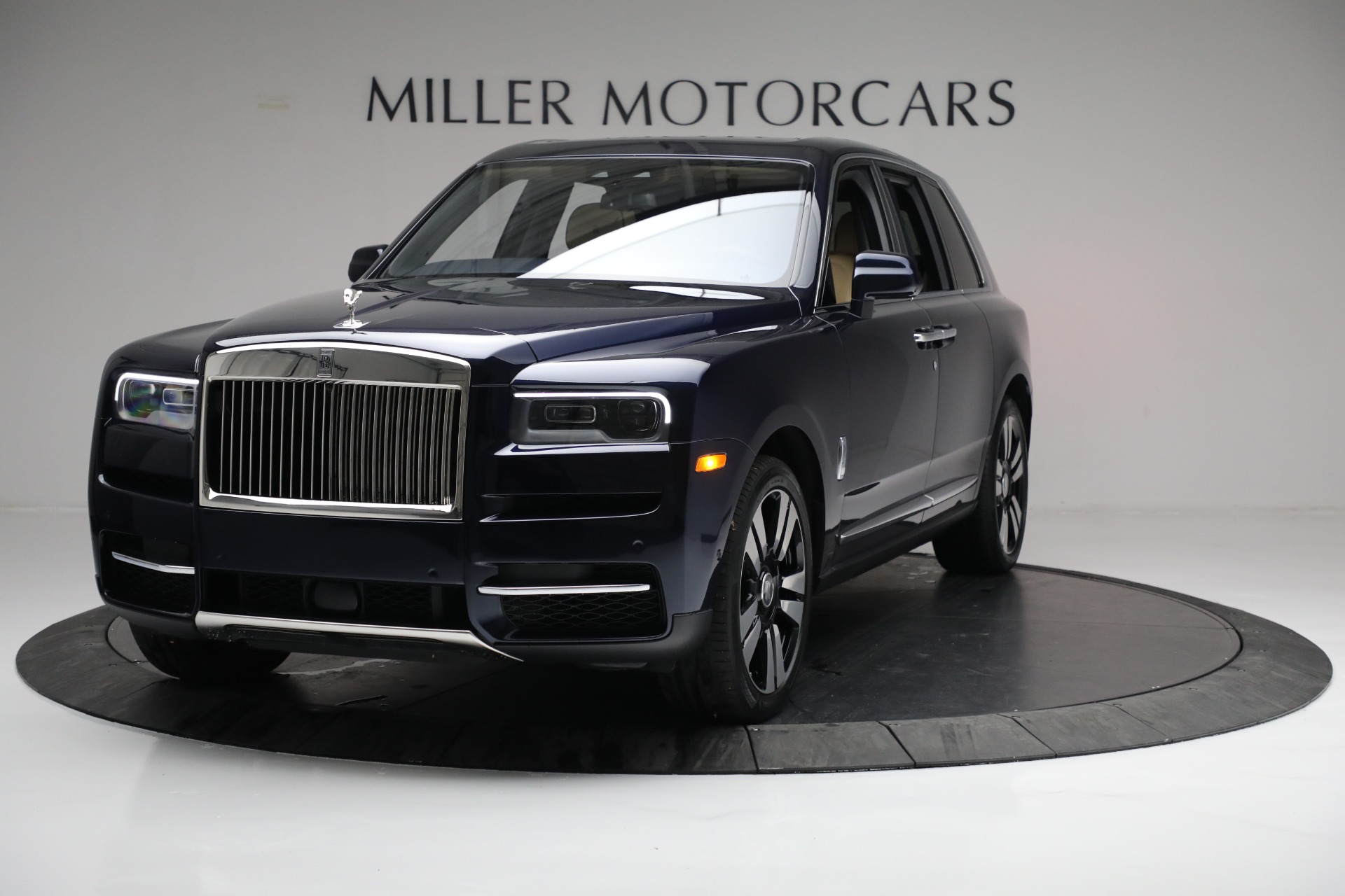 Used 2019 Rolls-Royce Cullinan for sale Sold at Bugatti of Greenwich in Greenwich CT 06830 1