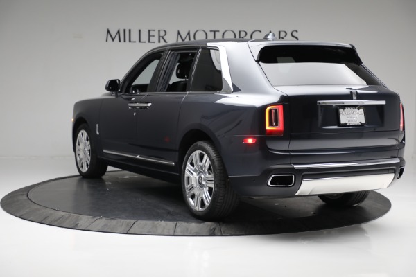 Used 2019 Rolls-Royce Cullinan for sale $399,900 at Bugatti of Greenwich in Greenwich CT 06830 7