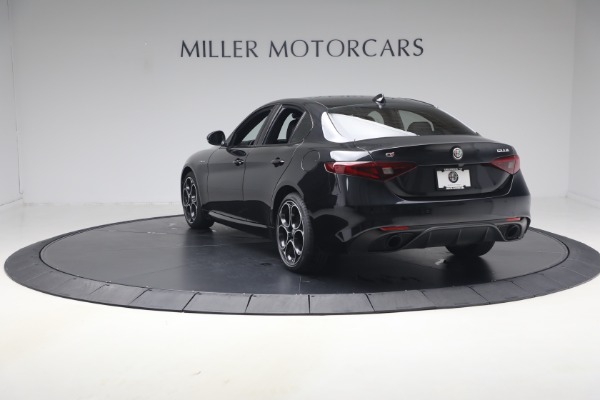 Used 2022 Alfa Romeo Giulia Veloce for sale $27,900 at Bugatti of Greenwich in Greenwich CT 06830 5