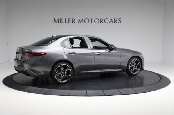 Used 2022 Alfa Romeo Giulia Veloce for sale Sold at Bugatti of Greenwich in Greenwich CT 06830 12