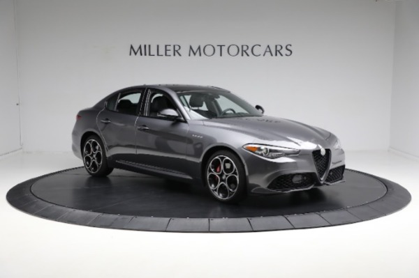 Used 2022 Alfa Romeo Giulia Veloce for sale Sold at Bugatti of Greenwich in Greenwich CT 06830 16