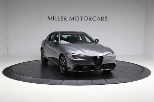 Used 2022 Alfa Romeo Giulia Veloce for sale Sold at Bugatti of Greenwich in Greenwich CT 06830 17