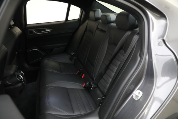 Used 2022 Alfa Romeo Giulia Veloce for sale Sold at Bugatti of Greenwich in Greenwich CT 06830 25