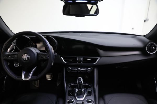 Used 2022 Alfa Romeo Giulia Veloce for sale Sold at Bugatti of Greenwich in Greenwich CT 06830 28