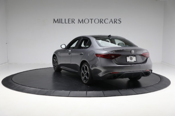 Used 2022 Alfa Romeo Giulia Veloce for sale Sold at Bugatti of Greenwich in Greenwich CT 06830 8