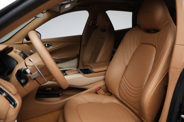 New 2022 Aston Martin DBX for sale $208,886 at Bugatti of Greenwich in Greenwich CT 06830 18