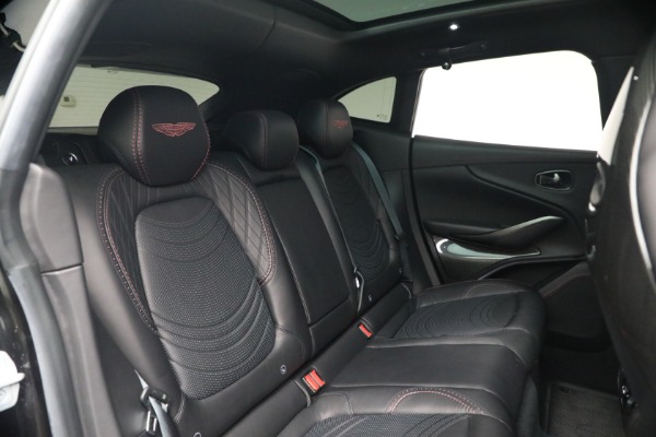 Used 2022 Aston Martin DBX for sale $115,900 at Bugatti of Greenwich in Greenwich CT 06830 28