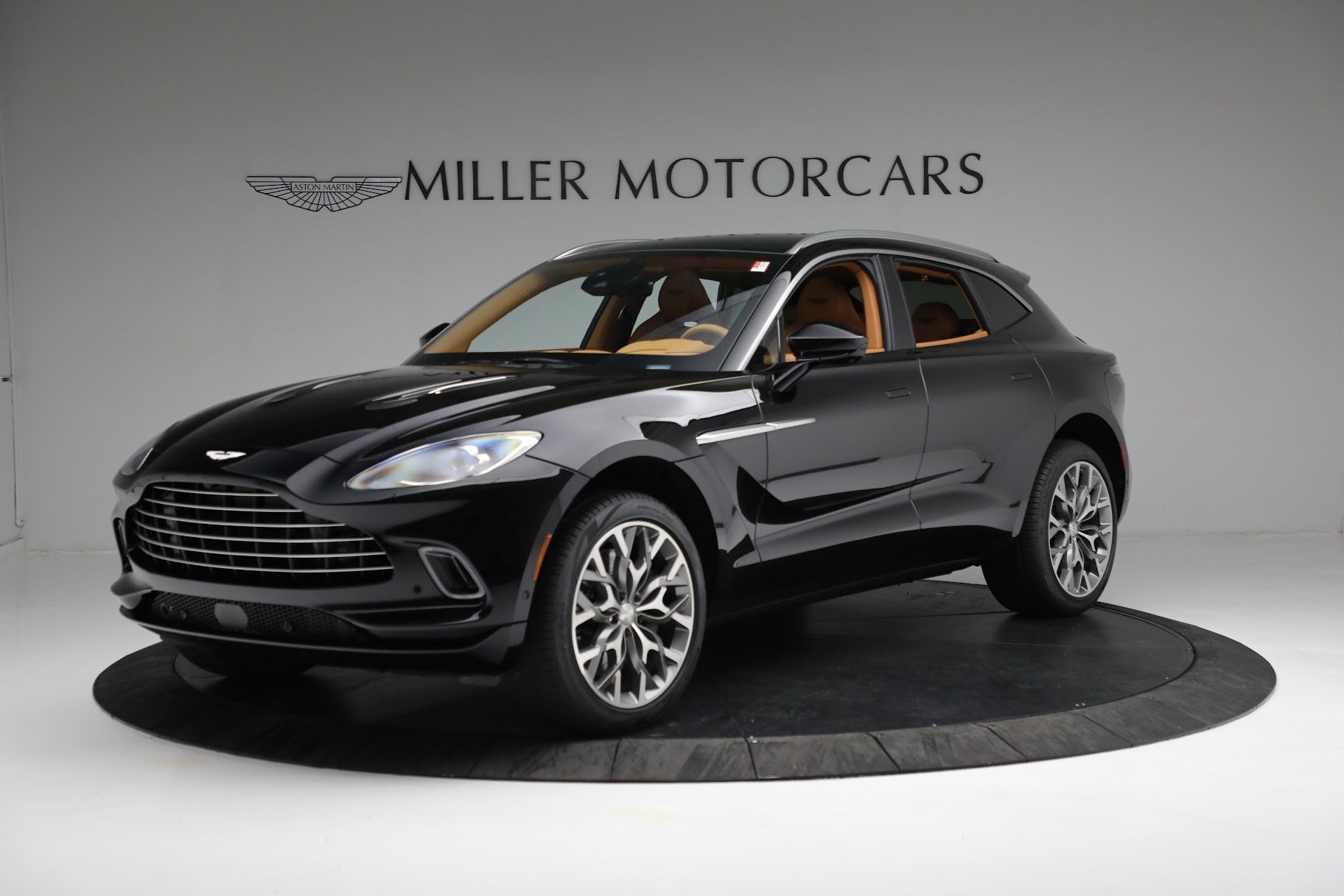 New 2022 Aston Martin DBX for sale $202,986 at Bugatti of Greenwich in Greenwich CT 06830 1