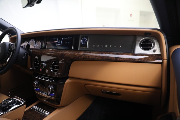 Used 2022 Rolls-Royce Phantom for sale Sold at Bugatti of Greenwich in Greenwich CT 06830 11