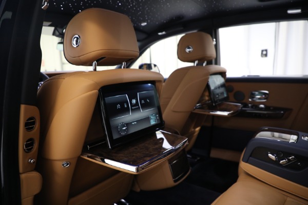 Used 2022 Rolls-Royce Phantom for sale Sold at Bugatti of Greenwich in Greenwich CT 06830 18