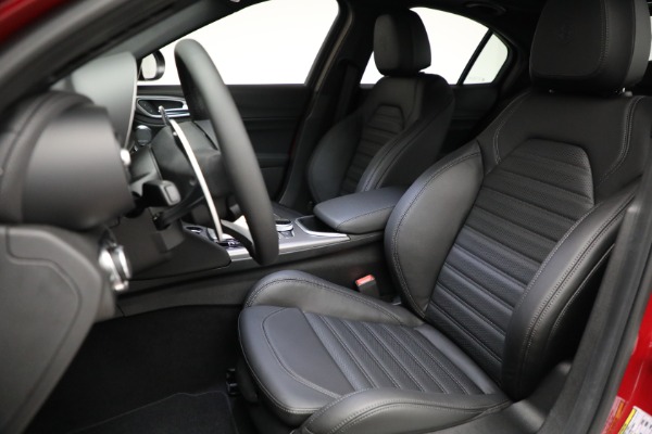 New 2022 Alfa Romeo Giulia Veloce for sale Sold at Bugatti of Greenwich in Greenwich CT 06830 15
