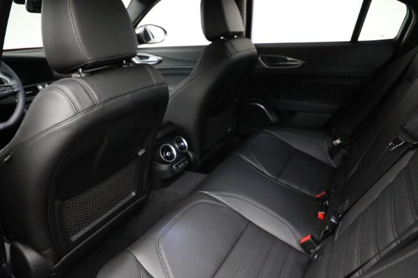 New 2022 Alfa Romeo Giulia Veloce for sale Sold at Bugatti of Greenwich in Greenwich CT 06830 23