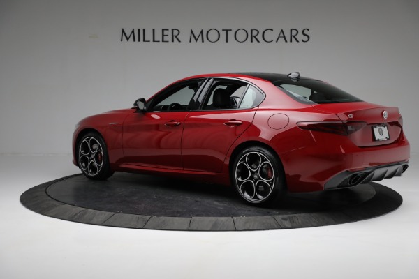 New 2022 Alfa Romeo Giulia Veloce for sale Sold at Bugatti of Greenwich in Greenwich CT 06830 4