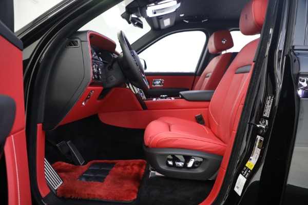 Used 2022 Rolls-Royce Black Badge Cullinan for sale $429,900 at Bugatti of Greenwich in Greenwich CT 06830 17